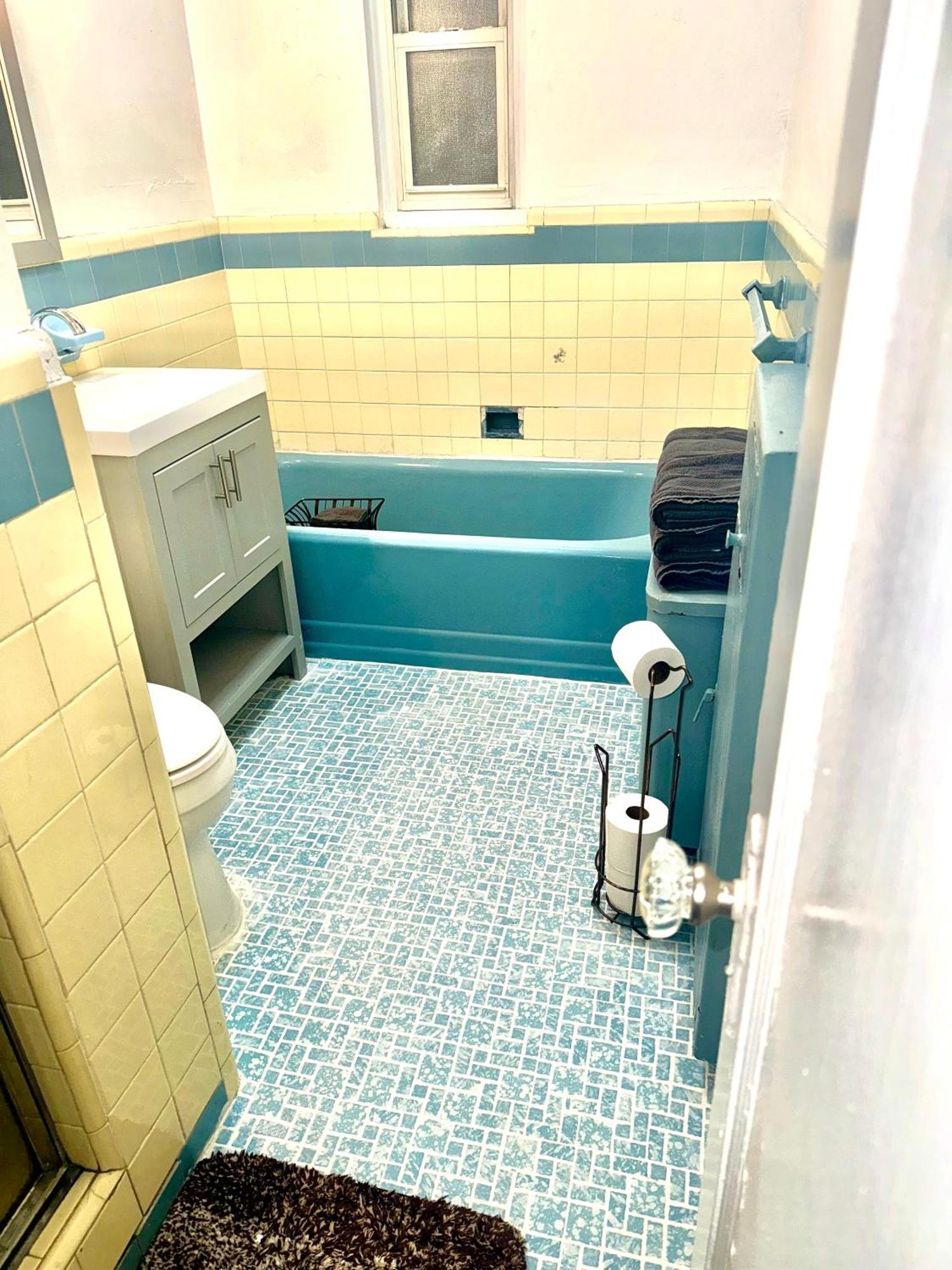 Lga Airport 3 Mins, 3 Bedroom Duplex House, Parking And Private Backyard, 9Mins Subway! Ню Йорк Екстериор снимка